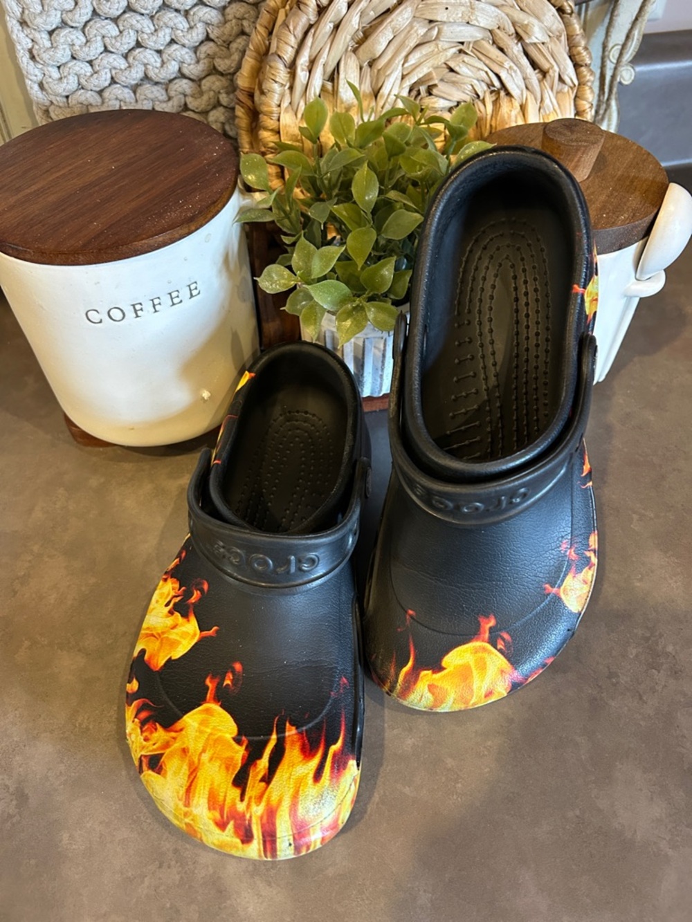 CROCS Black Clog Shoes with Flame Print W6 M4